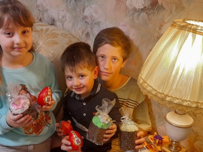 Акция - Свет в наших сердцах. Подарки на Пасху детям Краснодарского края от Фонда Линия Сердца
